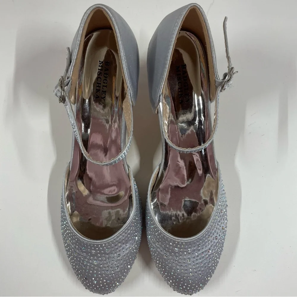 Badgley Mischka Silver Beaded Fabric Closed Toe Ankle Strap Heels Big Girls Sz 5